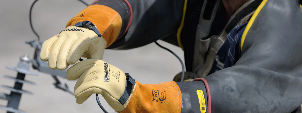 Rilong Protejați-vă Mâinile: Ghidul de Siguranță pentru Mănușile Termice pentru Electricieni