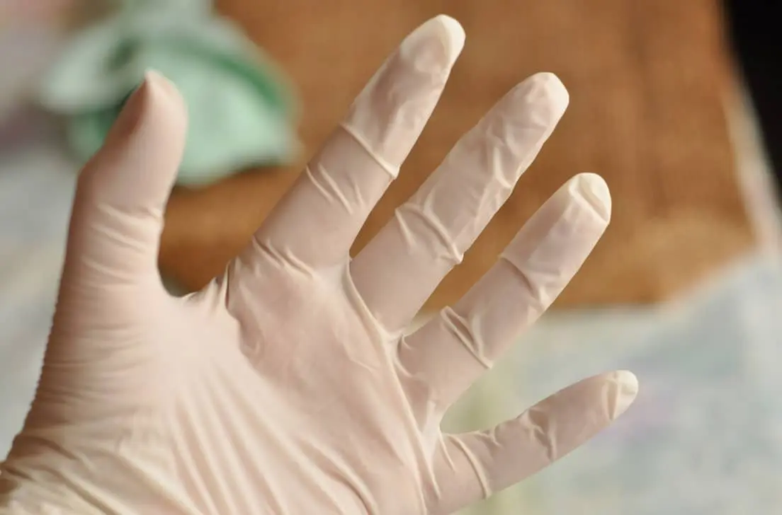Mănuși din latex Rilong Best Glomed pentru protecție și confort superioare